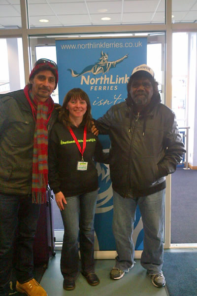 5 Frank Yamma from Australia and El Witeri with Christine.