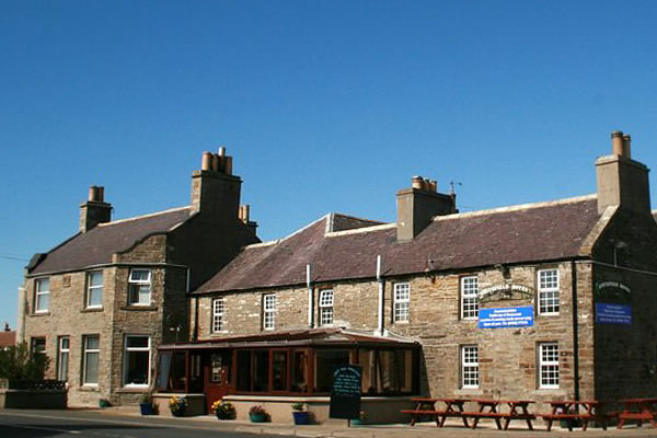 Smithfield Hotel, Dounby