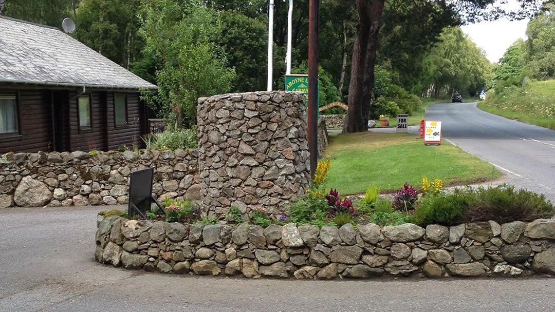 Entrance to Aboyne Loch Caravan Park