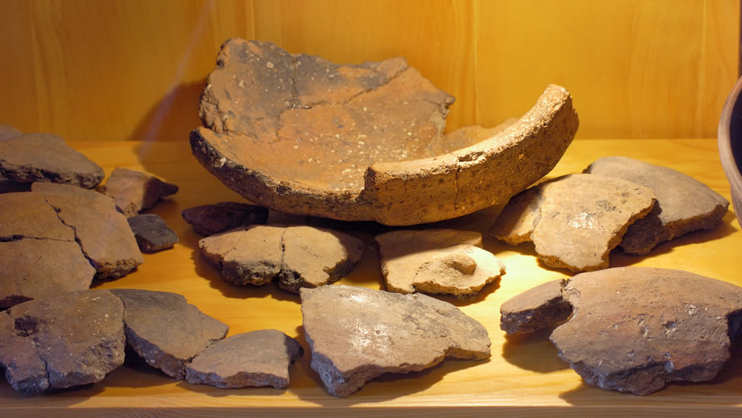 Pottery found at the Tomb of the Eagles in Orkney