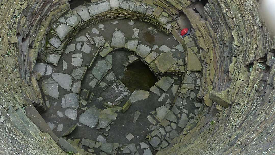 Inside Mousa Broch - geograph-2706541-by-Rob-Farrow