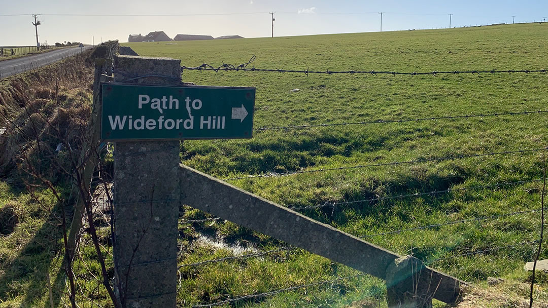 Path to Wideford Hill