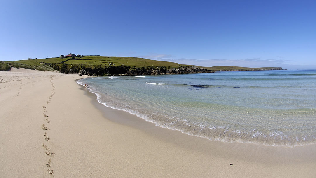 Sands of Breckon in North Yell in Shetland