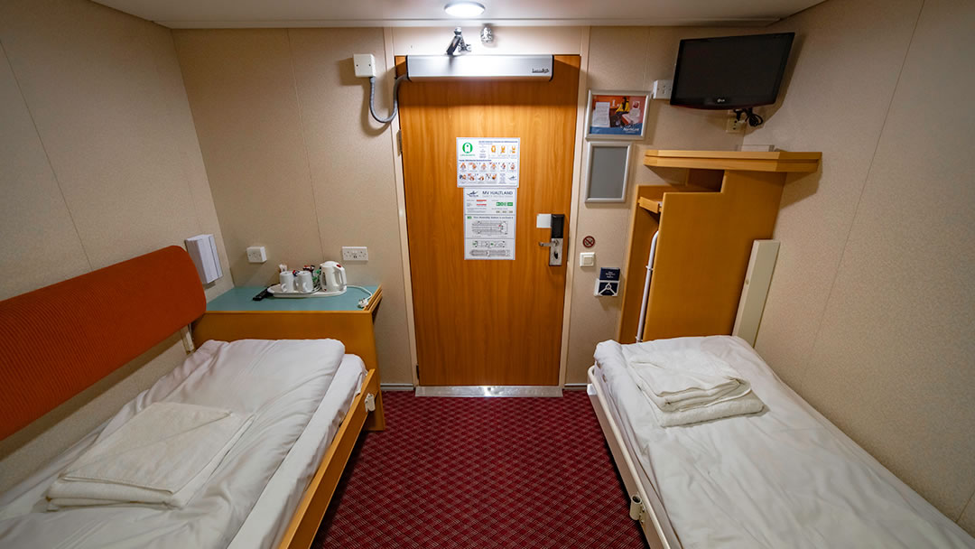 Premium Accessible Inside cabin with Hoist (sleeps 2)