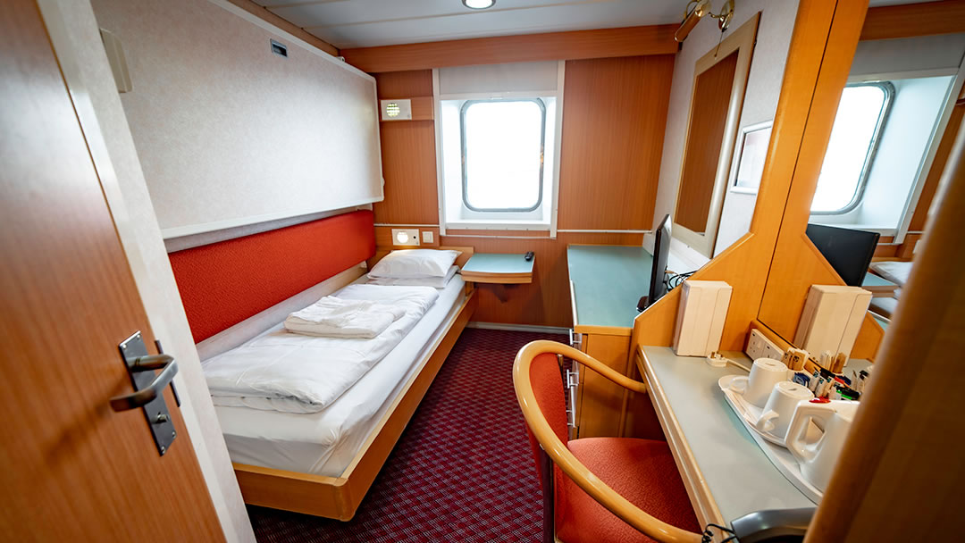 Executive 2-berth Outside cabin