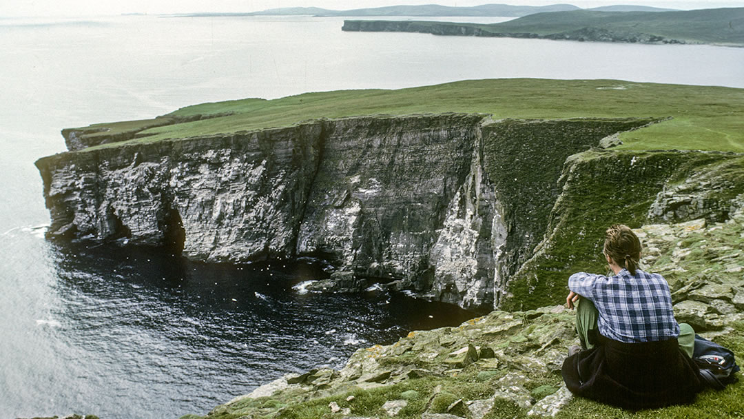 Noss looking to Cradle Holm