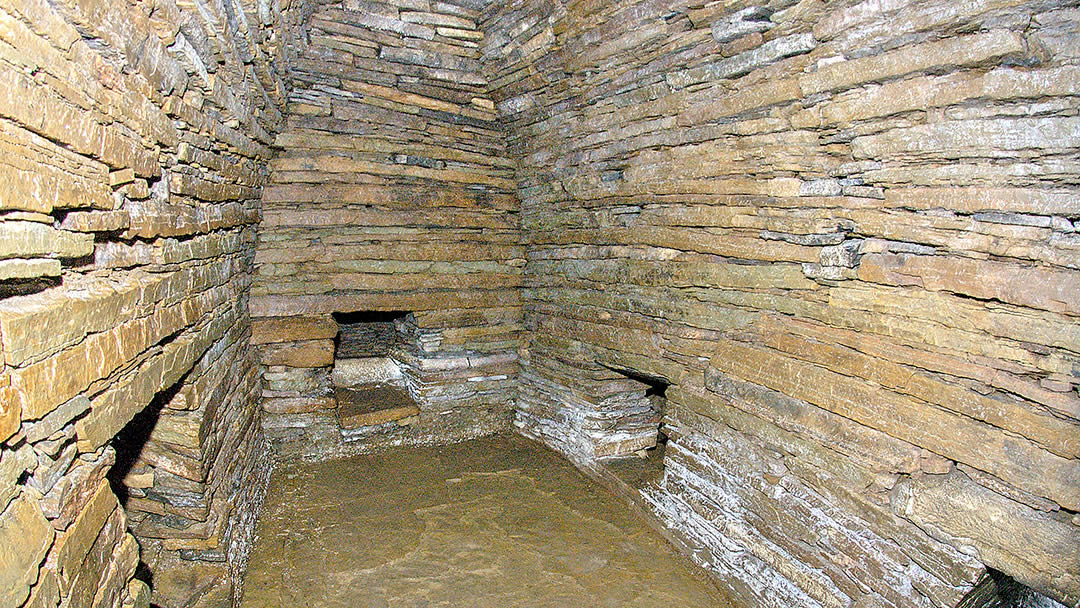 Cuween Cairn, Finstown, Orkney