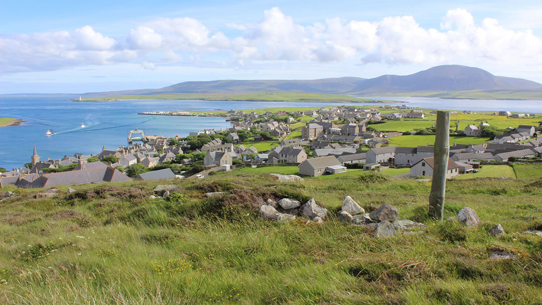 Brinkie's Brae overlooking Stromness in Orkney