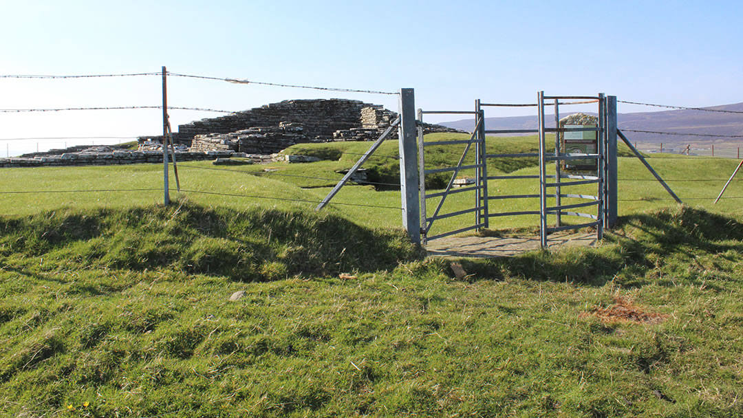 Gate to Cubbie Roo's Castle 