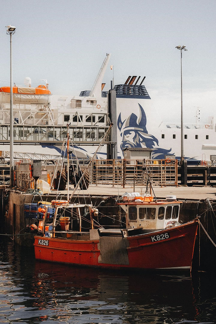 MV Hamnavoe docked in Stromness