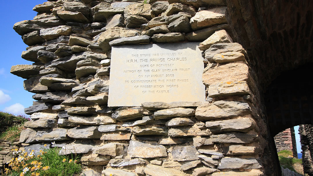 Castle Sinclair Girnigoe plaque