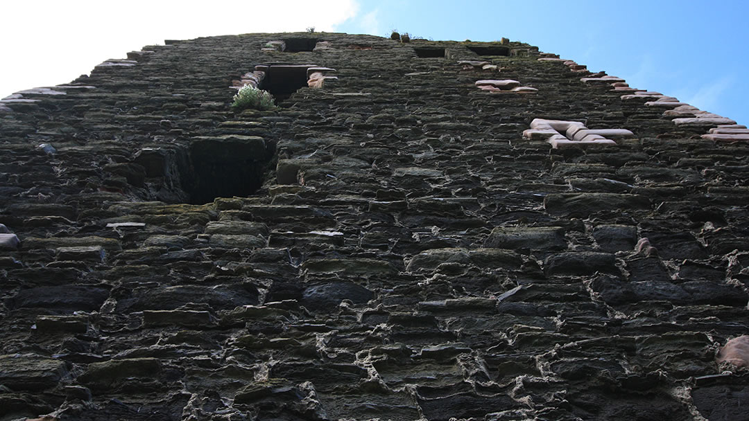 The walls of Castle Sinclair Girnigoe