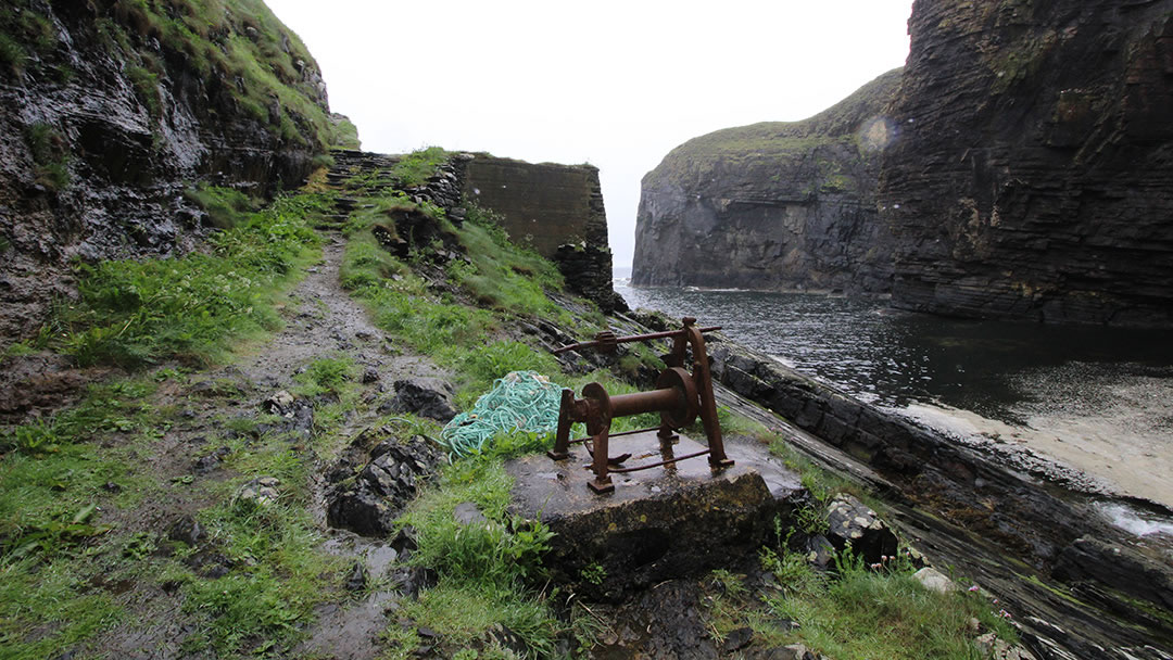 Hoist at Whaligoe Haven in Caithness