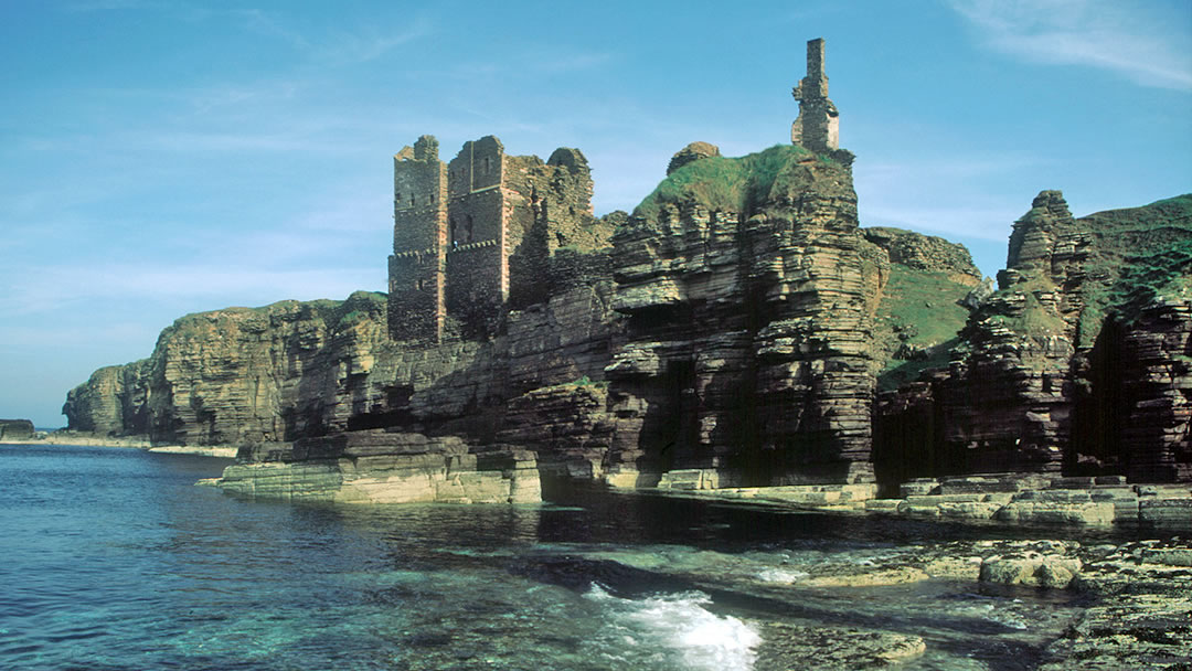 Castle Sinclair Girnigoe from the sea
