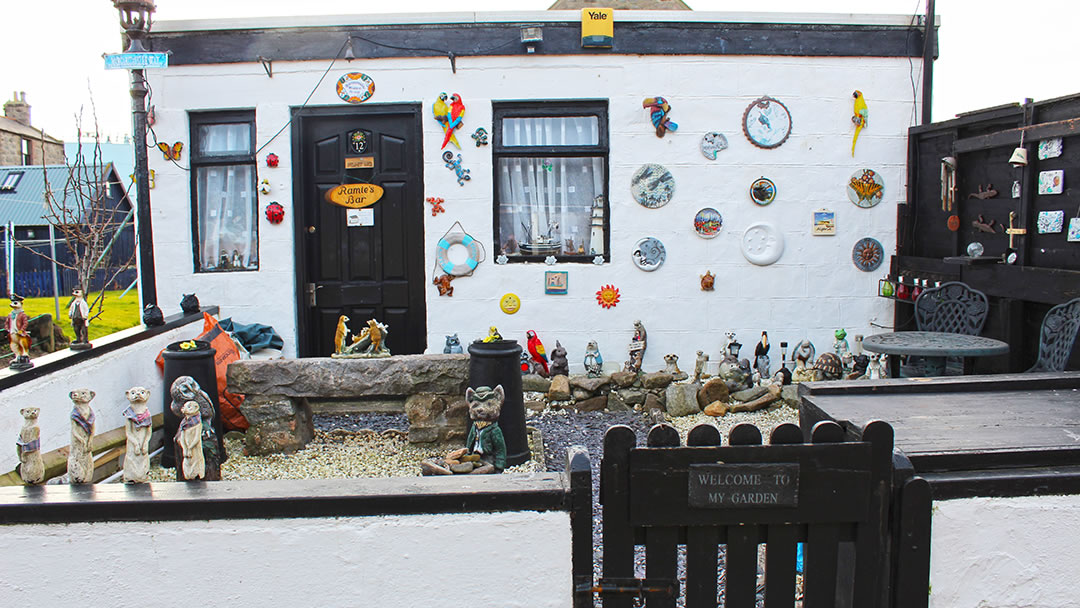 Decorated shed in Fittie, Aberdeen