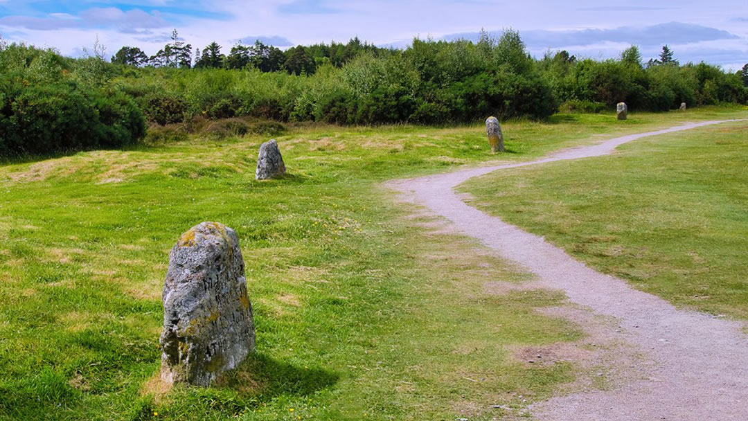 Graves of the Clans, Culloden Battlefield