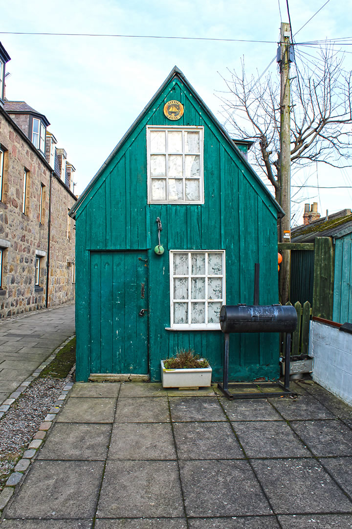 Green shed at Footdee, Aberdeen