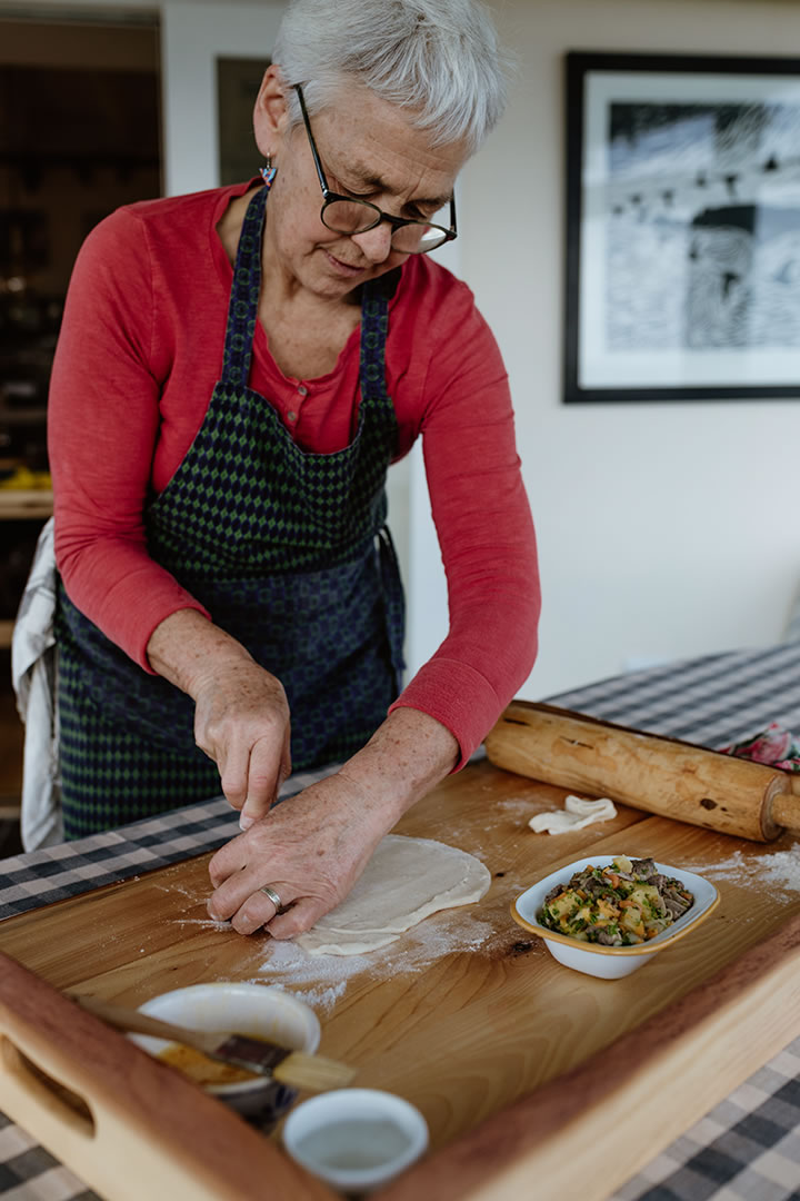 Marian making a Reestit Mutton Pie