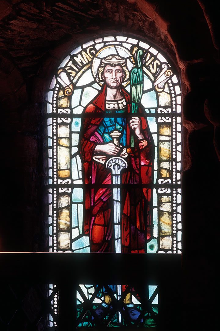St Magnus depicted in a stained glass window