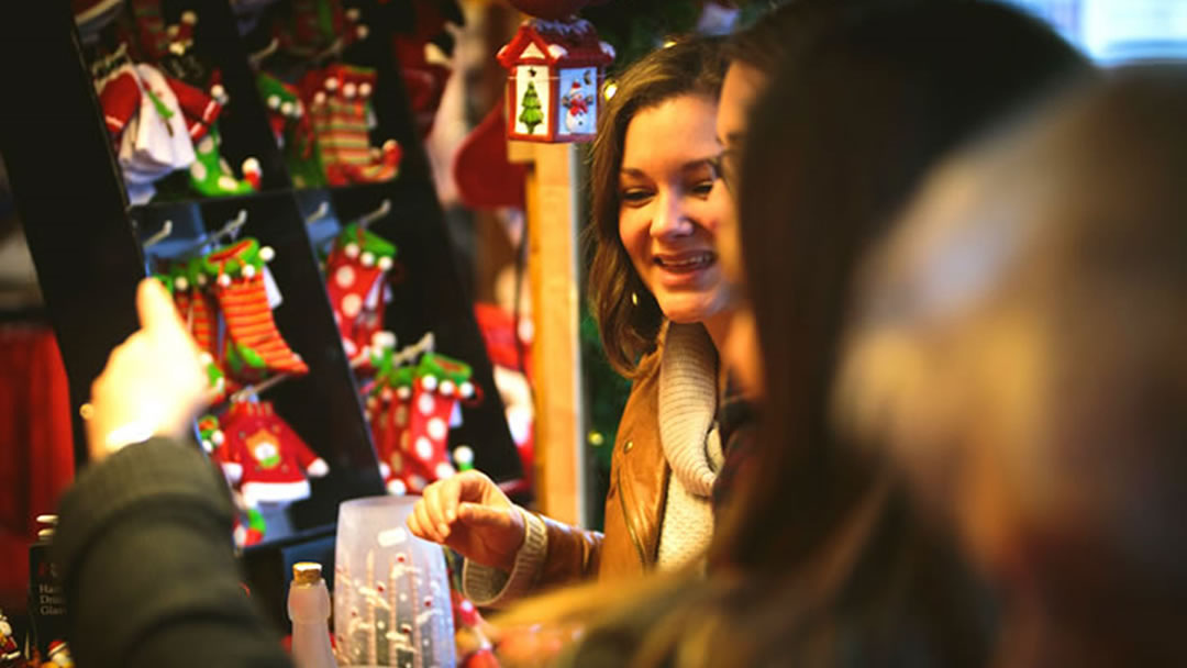 Shopping for Christmas presents in Aberdeen