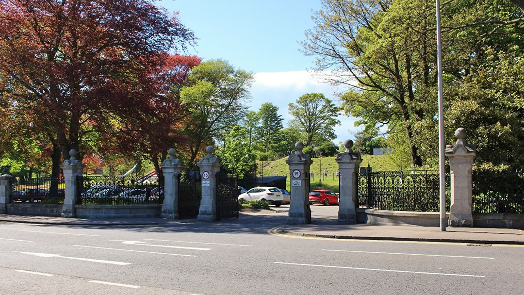 Entrance to Duthie Park, Aberdeen