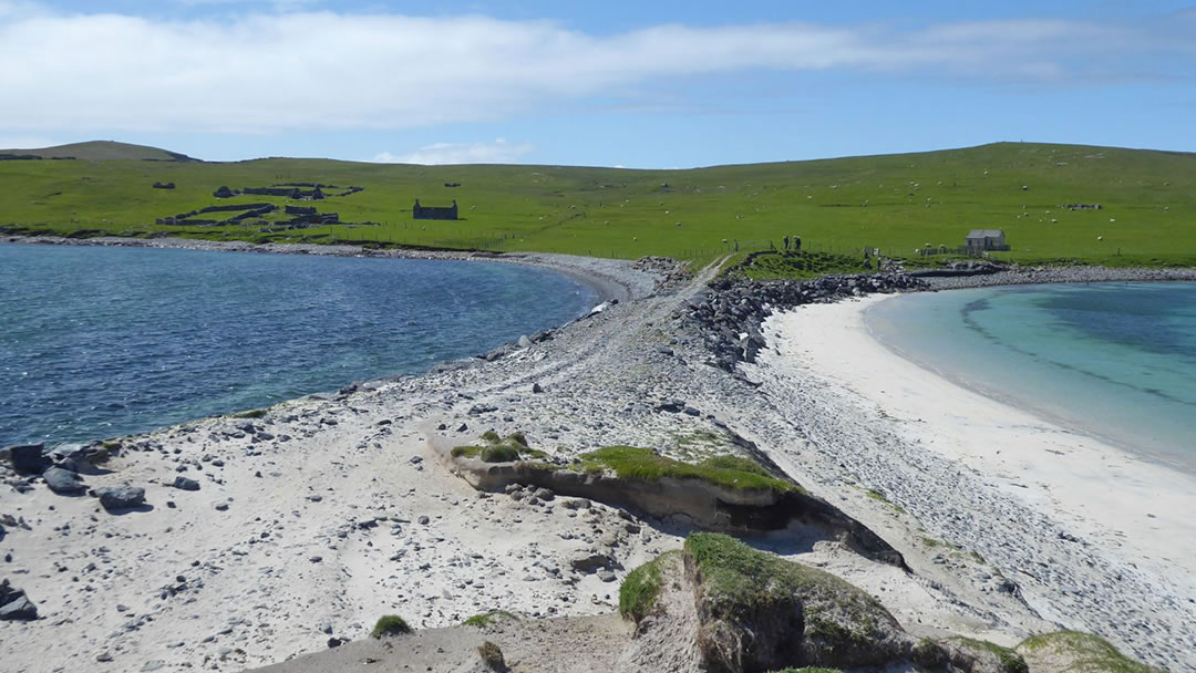 The neck of the tombolo at Banna Minn