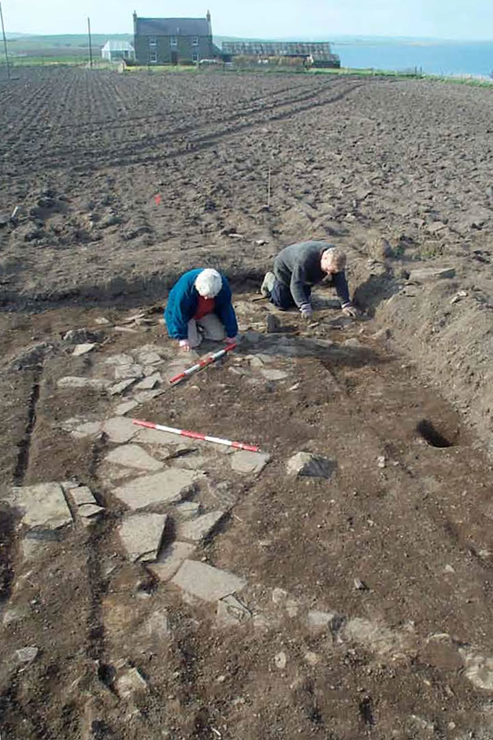 The early days of the Ness of Brodgar - Carol Hoey and Gert Petersen reveal the corner of Structure One
