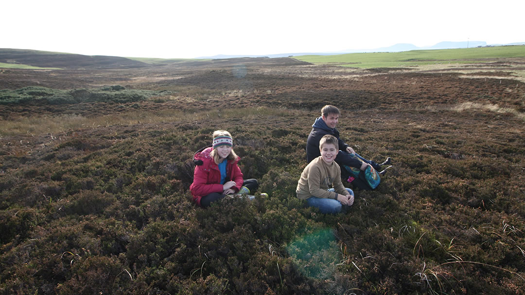 A picnic at the Knowes of Trotty in Orkney