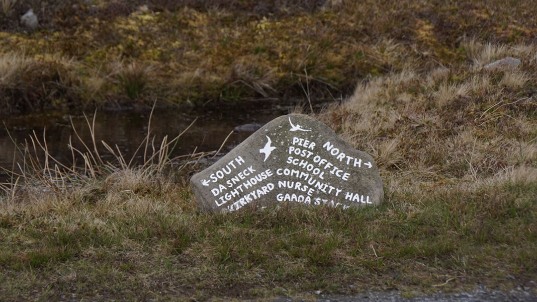 Direction stone near the Foula airstrip