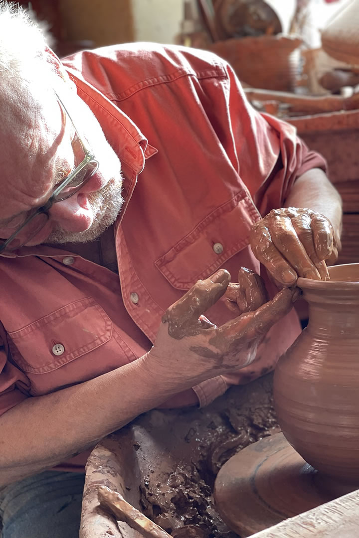 Potter Andrew Appleby at work