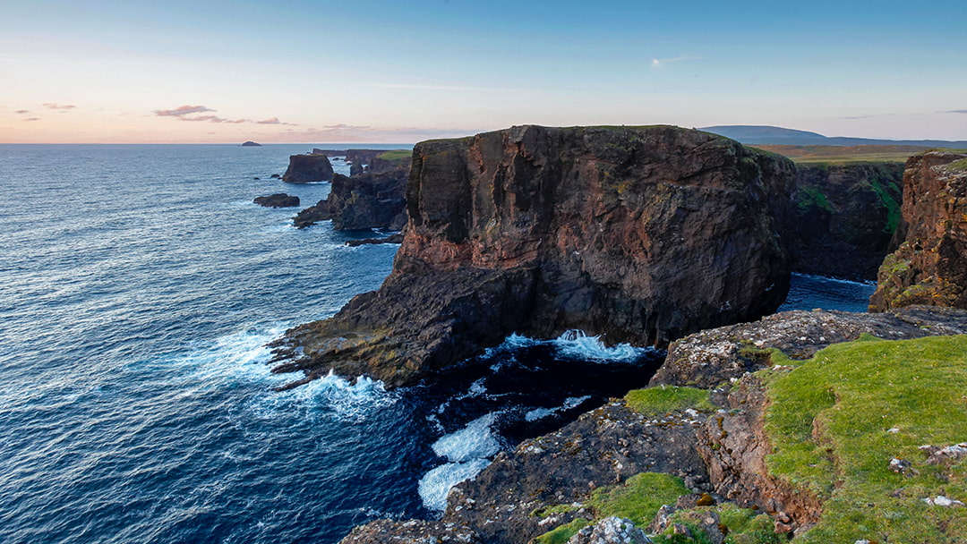 The black volcanic cliffs of Eshaness