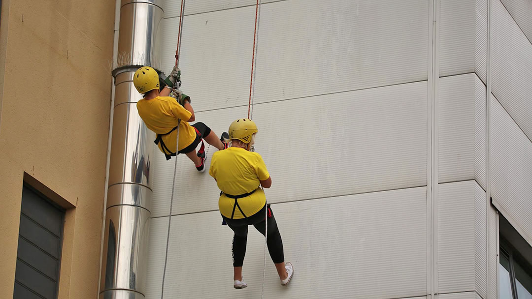 Kathryn Fullerton abseiling at Royal Aberdeen Children's Hospital