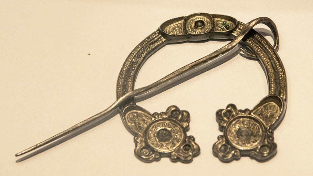The St Ninian's Isle treasure included intricate pictish brooches