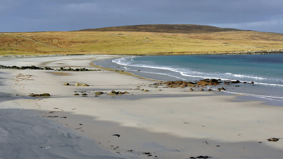 The beautifully secluded Easting Beach in Unst photo