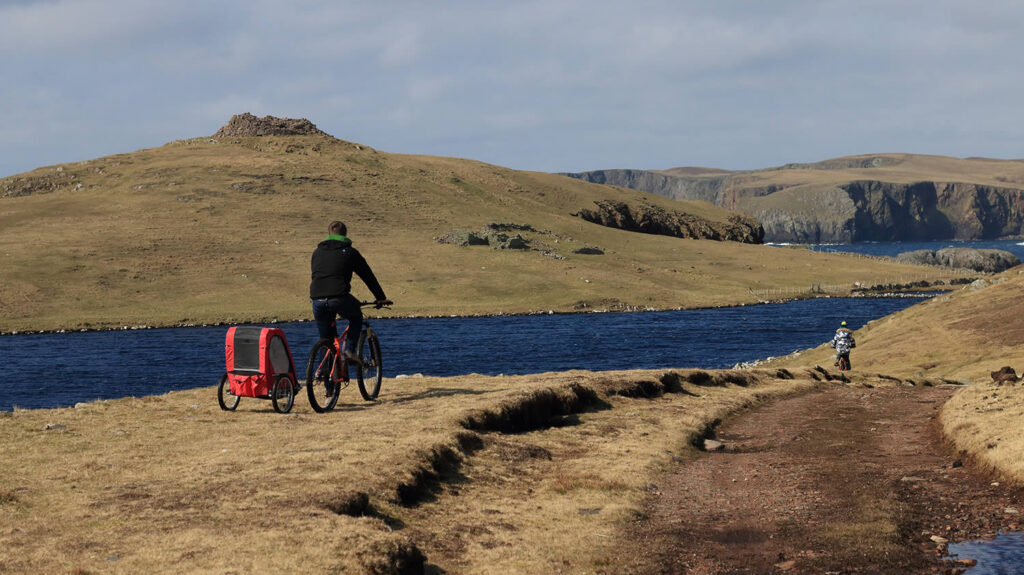 Cycling to Culswick Broch in Shetland