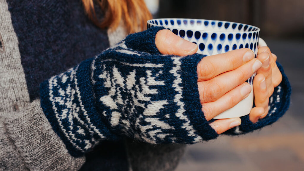 Da Mirknen Mitts by Alison Rendall
