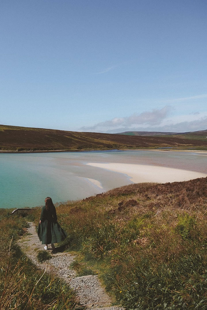 Descending to Waulkmill Bay