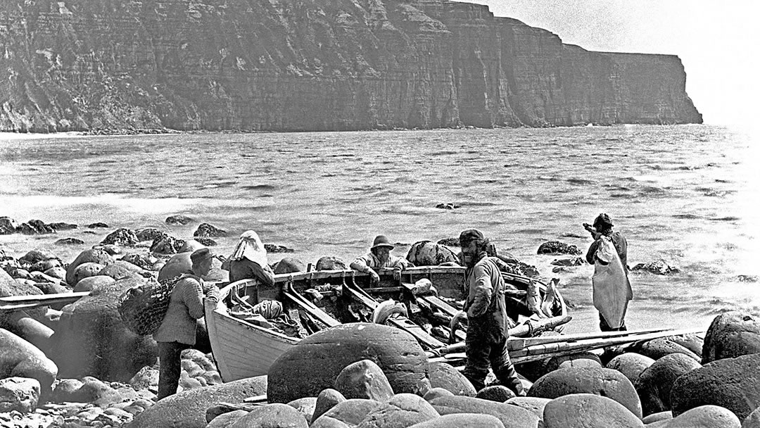 Return from fishing in Rackwick bay
