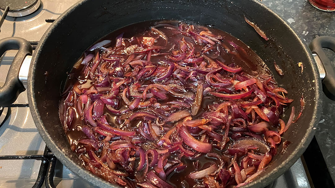 Sticky chutney mixture