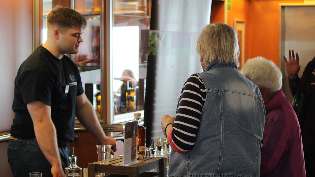 Kirkjuvagr Orkney Gin