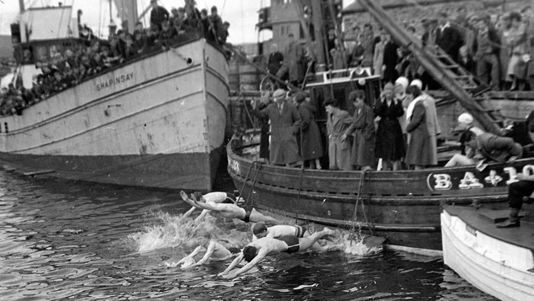 Start of 100yrds freestyle in Kirkwall Basin, 1952