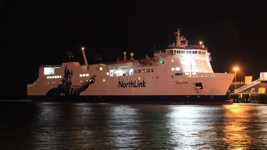 Hjaltland arrives in Shetland at dawn