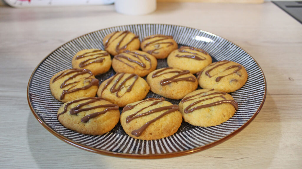 Orange biscuits
