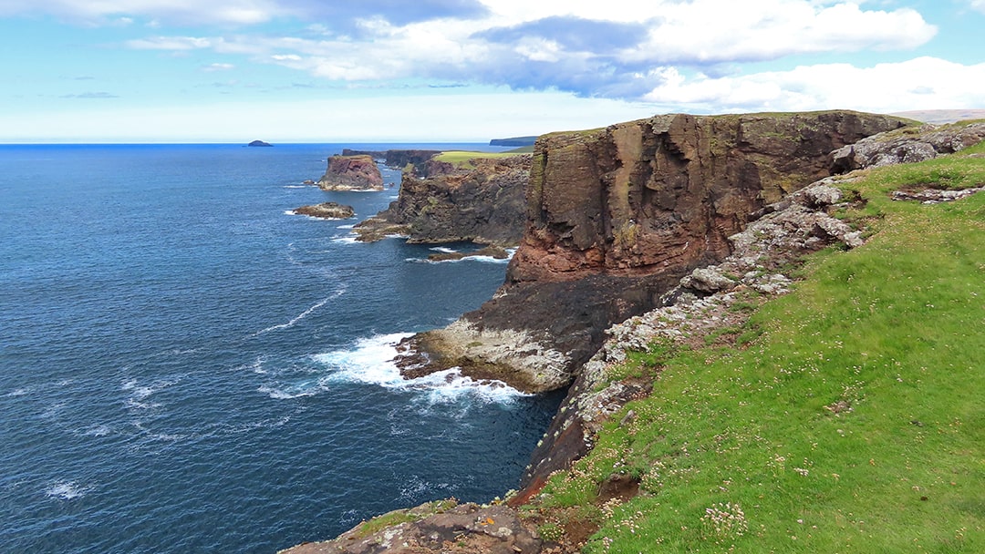 Esha Ness cliffs
