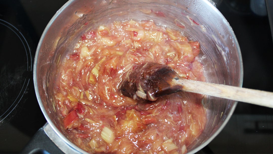 Rhubarb crumble bars rhubarb in pan