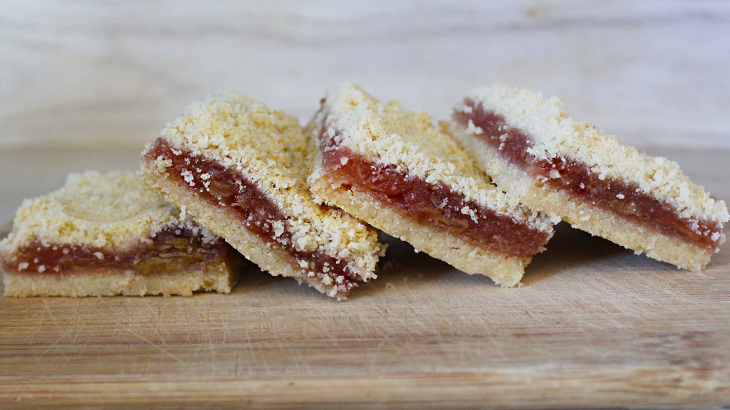 Rhubarb Crumble Bars