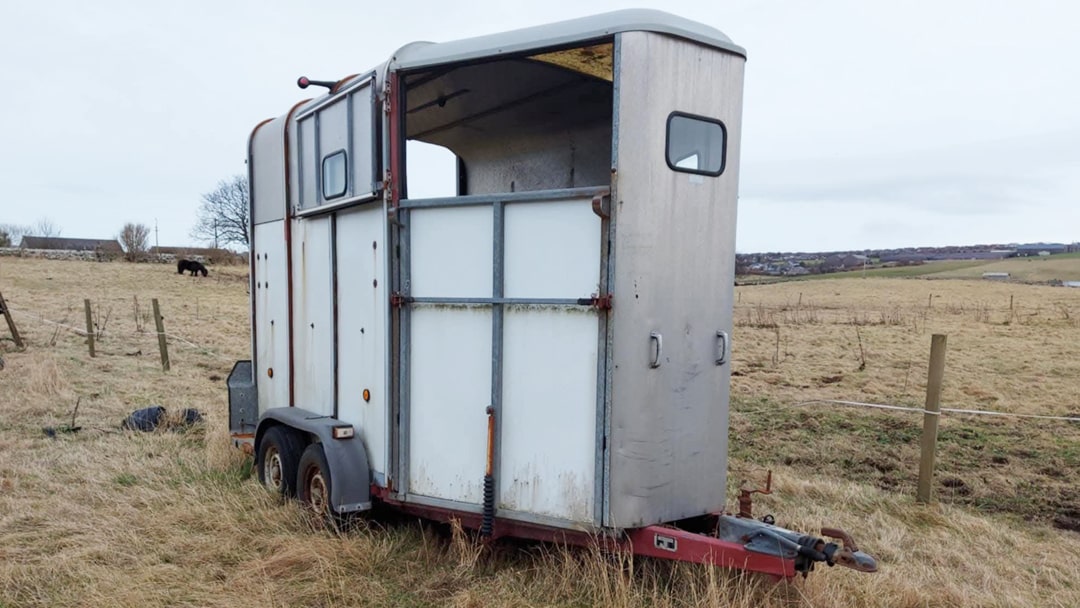 old horse trailer, the beginning of Sauna Wanna