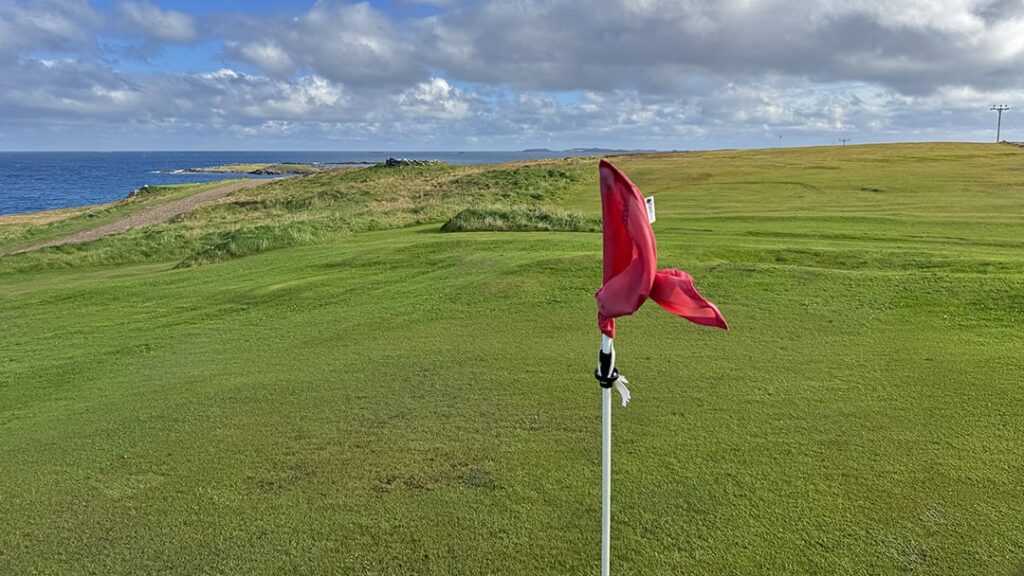 Golfing on Whalsay - the most northerly golf course in the UK