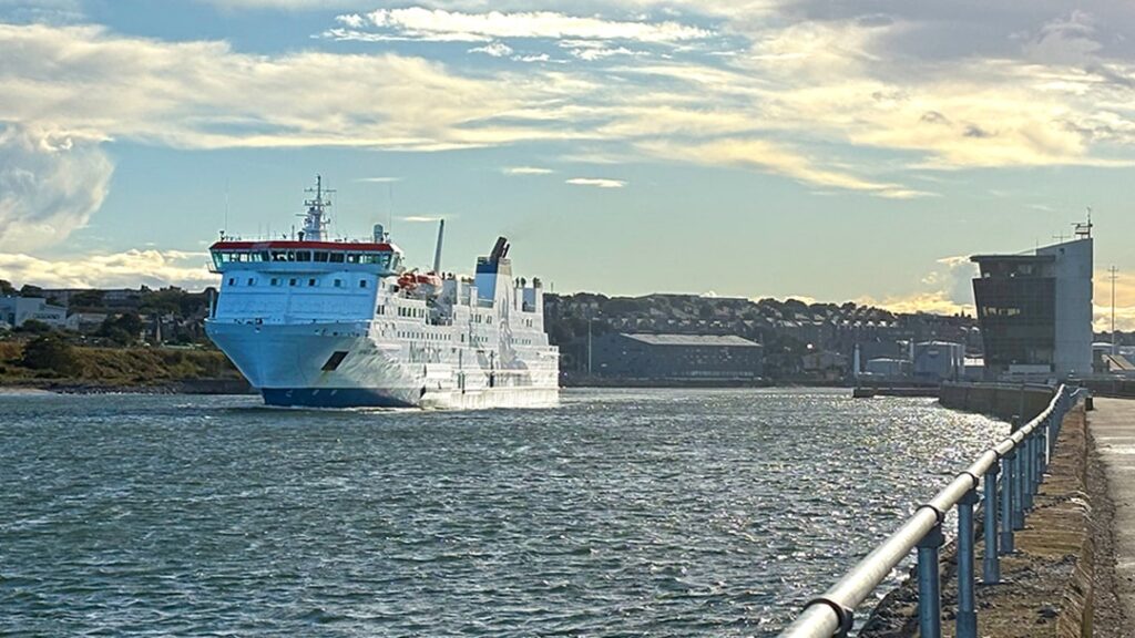 MV Hjaltland departing from Aberdeen as seen from the North Pier