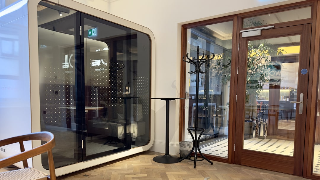 Old Library 2-4 person meeting pod